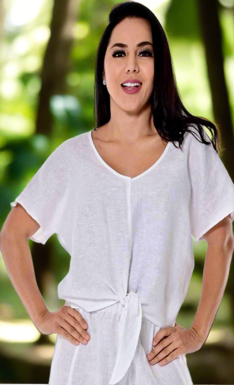 Linen Blouse for a fresh outdoor activity.