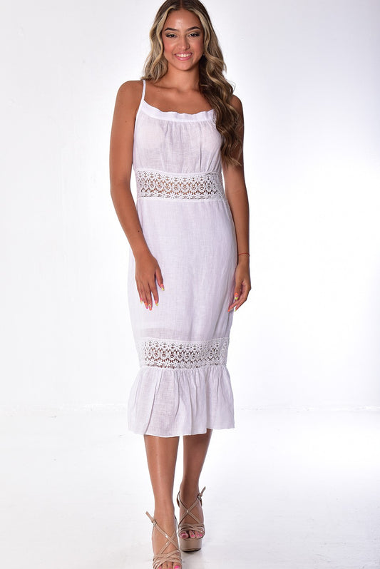 Traje en hilo corte sirena con encajes.