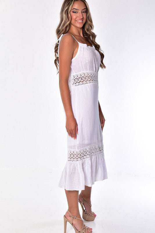 Traje en hilo corte sirena con encajes.
