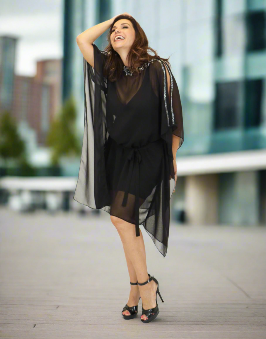 Sparkling tunic for festivities where you want to be comfortable.