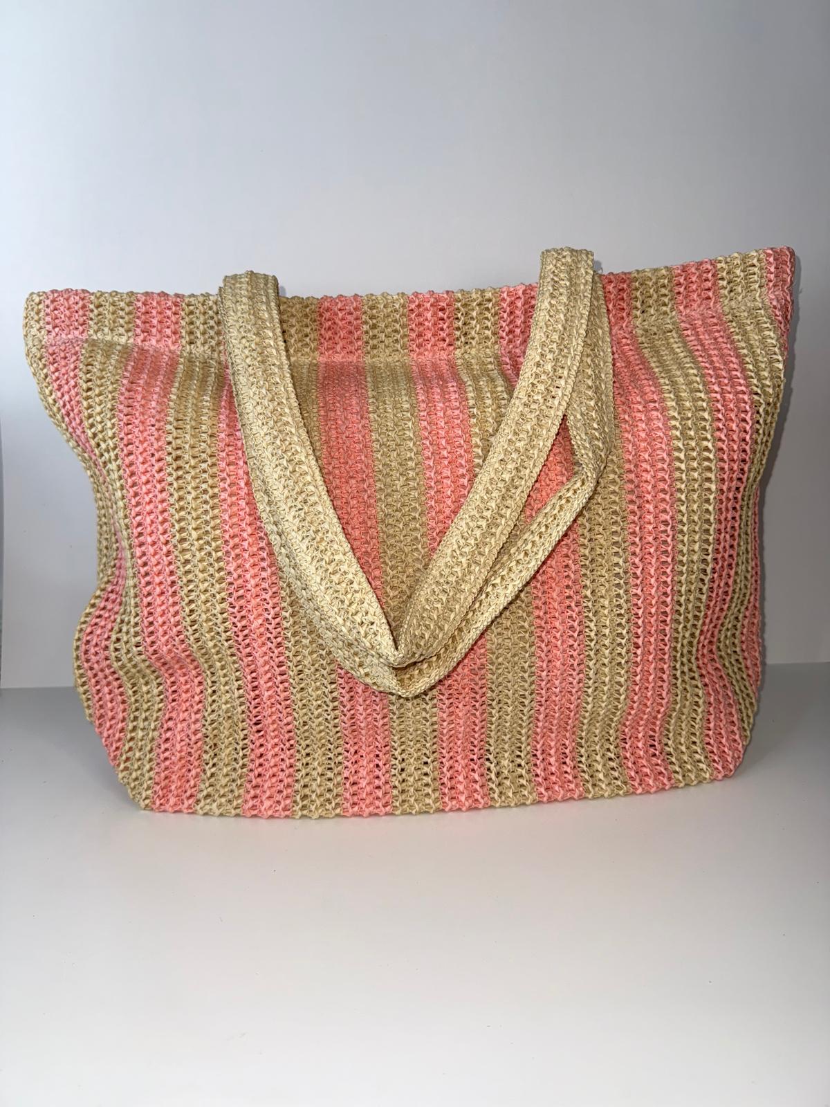 Bolso playero grande en paja, Para que combines tu outfit y te veas espectacular.