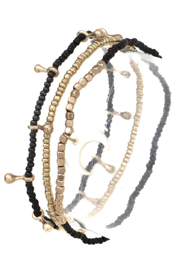 Variados colores de pulseras elásticas casuales, para "outfits casuales".