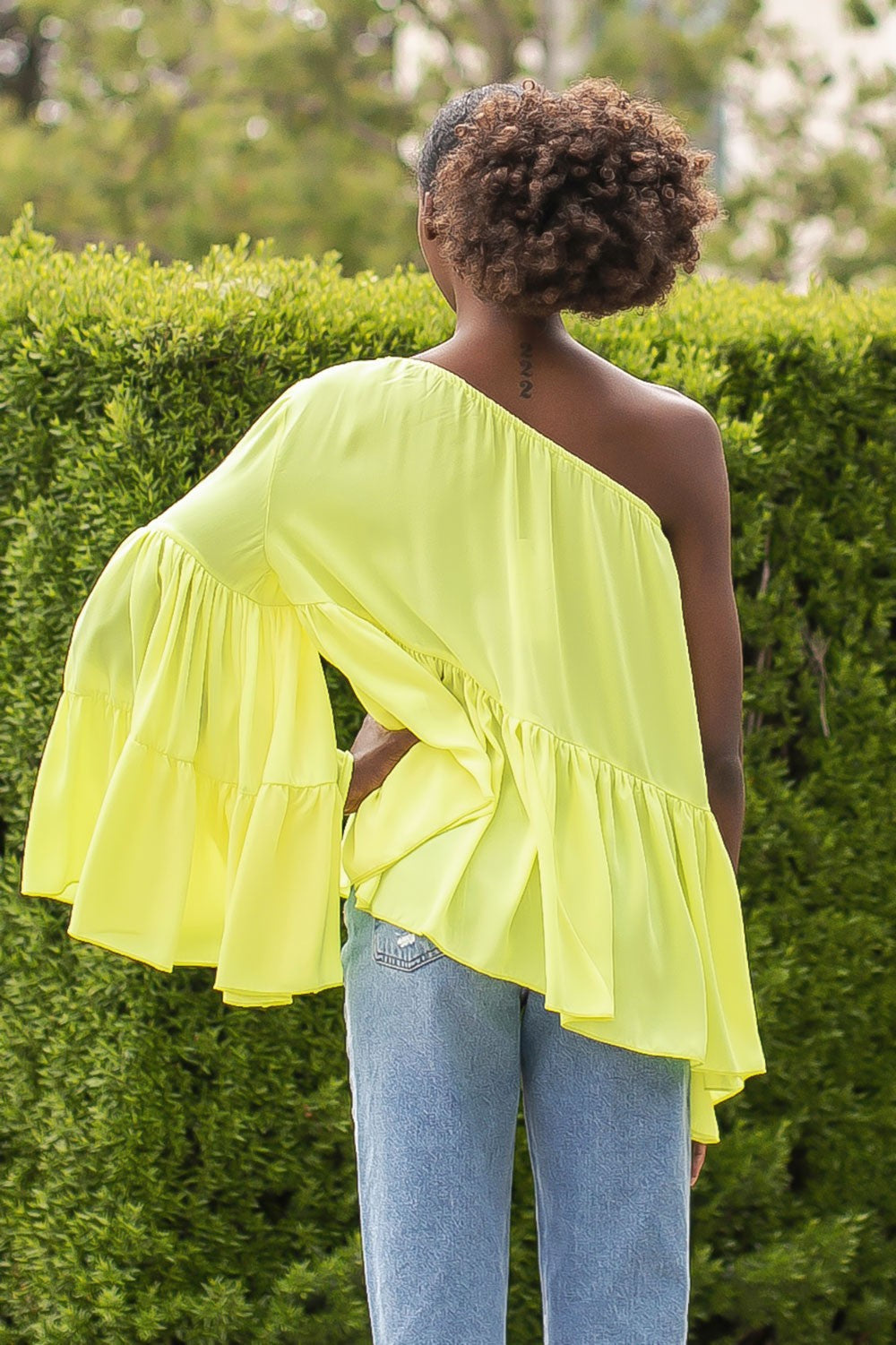 Voluminous Top for a fun look