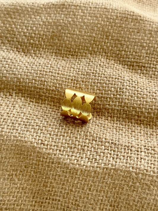 Ovals and circles adjustable gold metal ring.