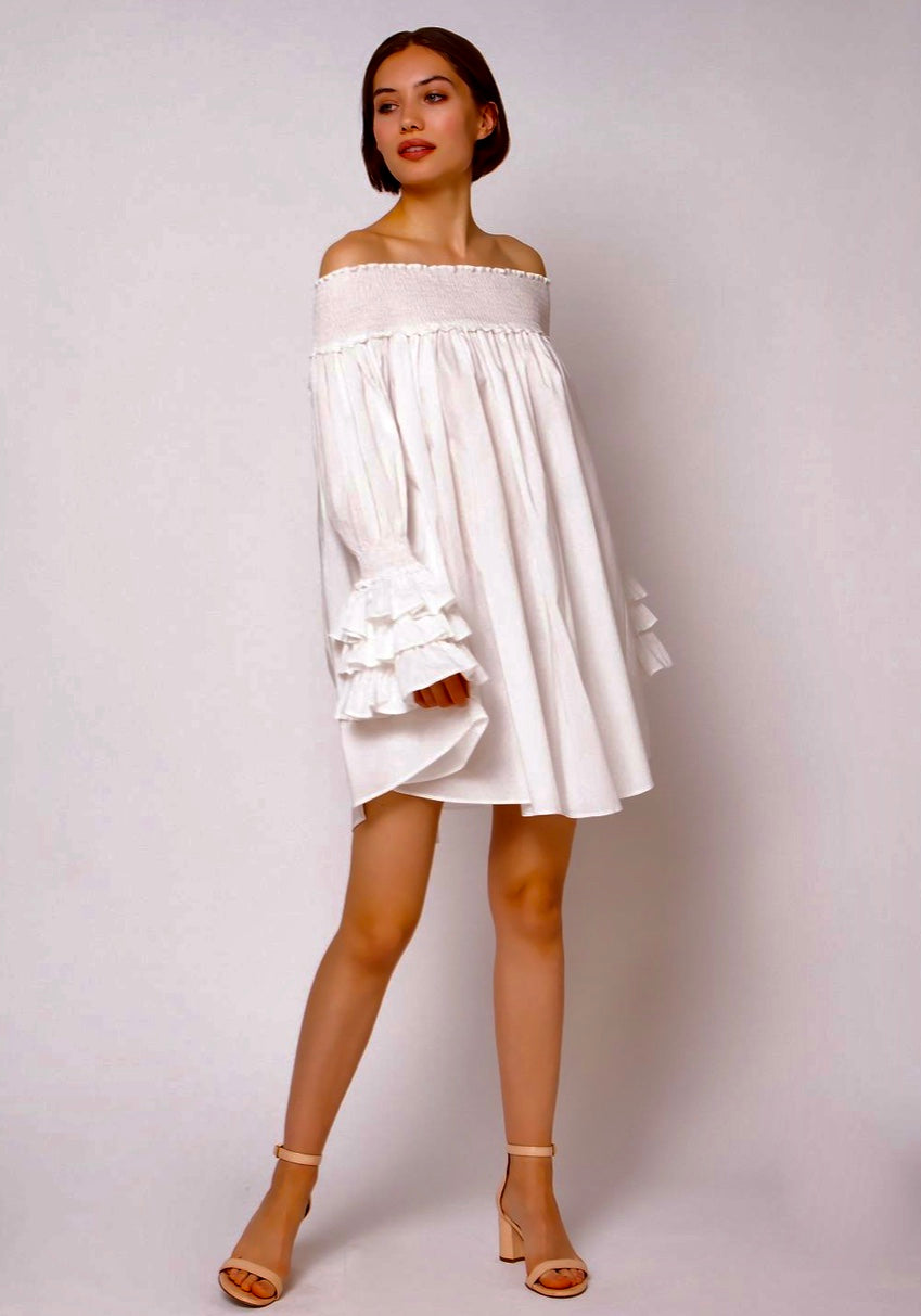 Off shoulder tunic, so elegant and feminine, such a romantic look.
