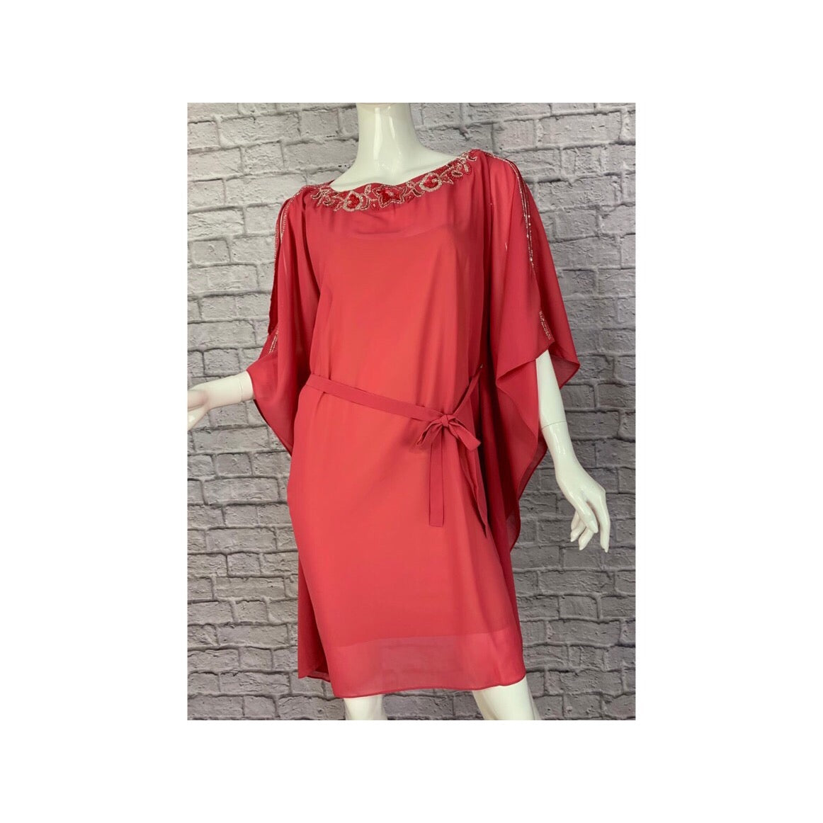 Sparkling tunic for festivities where you want to be comfortable.