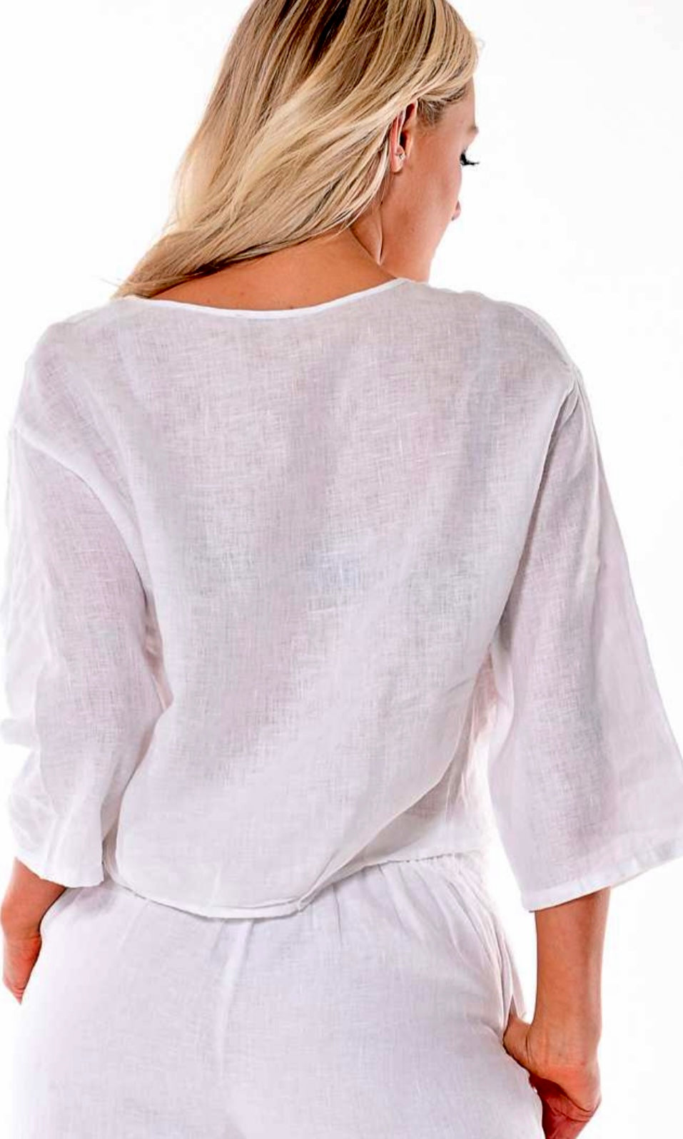 White, fresh blouse. For that casual and fresh look.