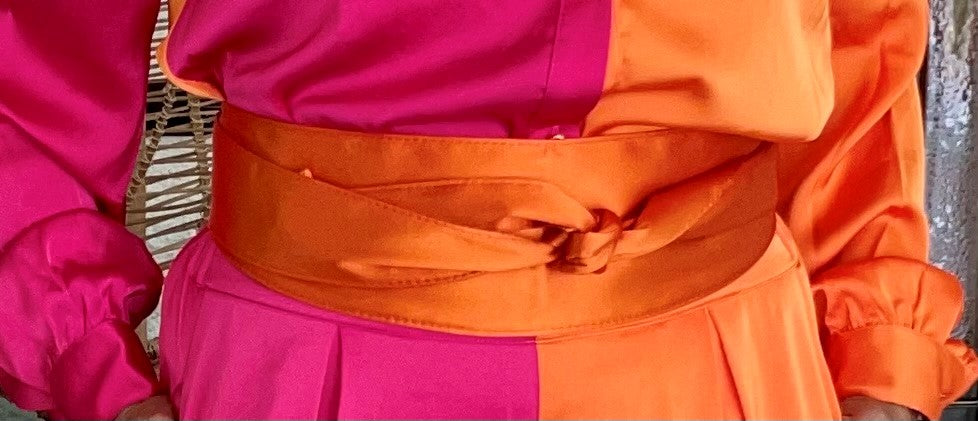 Silky belt band to improve your silhoutte.