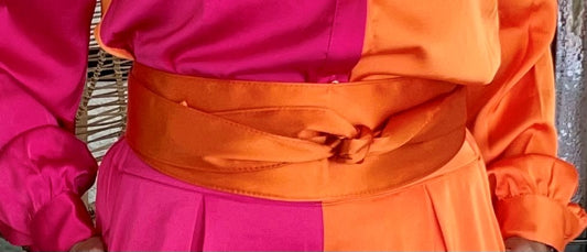 Silky belt band to improve your silhoutte.