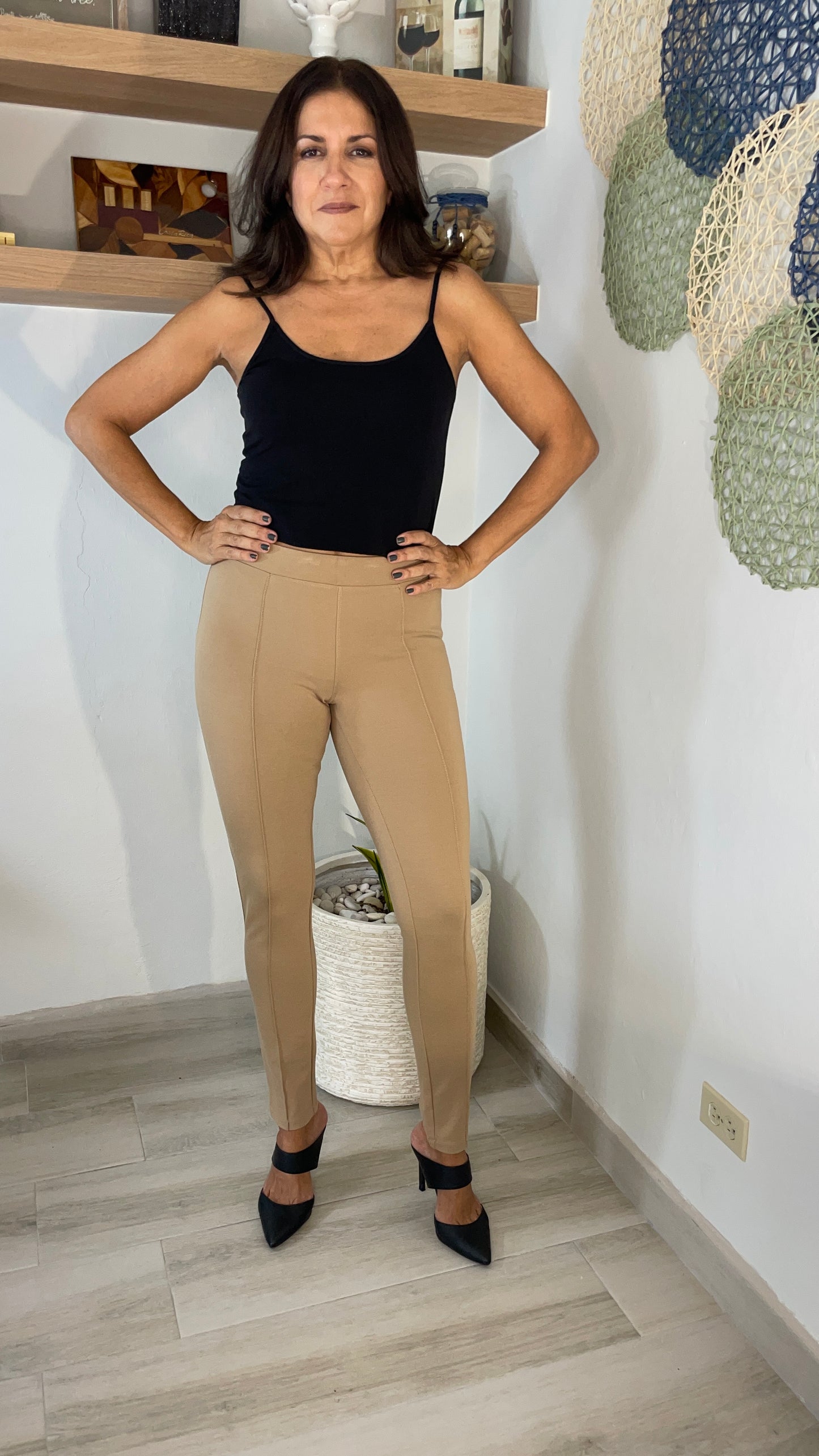 Leggins que te hacen lucir sexy definiendo tu figura.