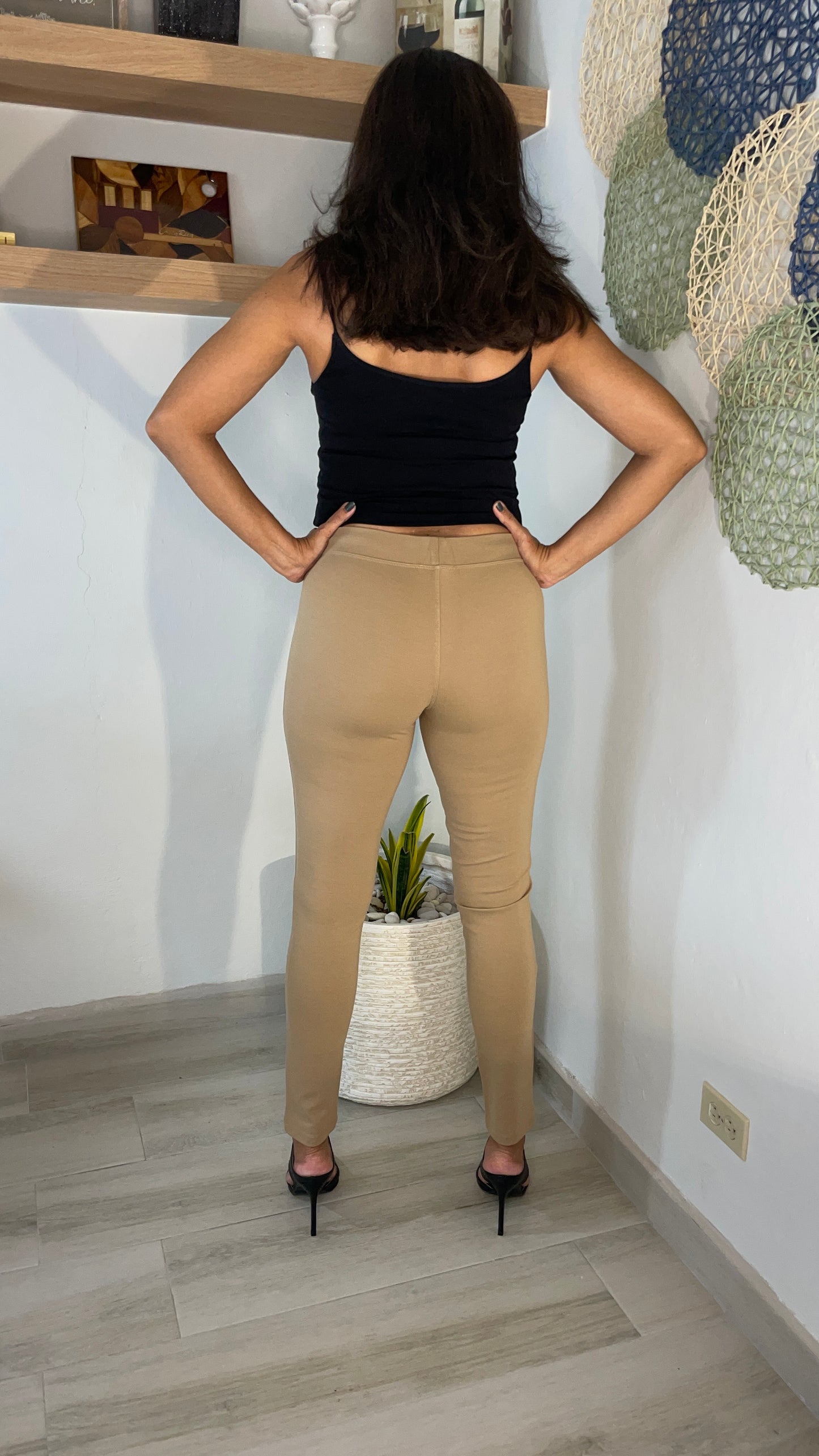 Leggins que te hacen lucir sexy definiendo tu figura.