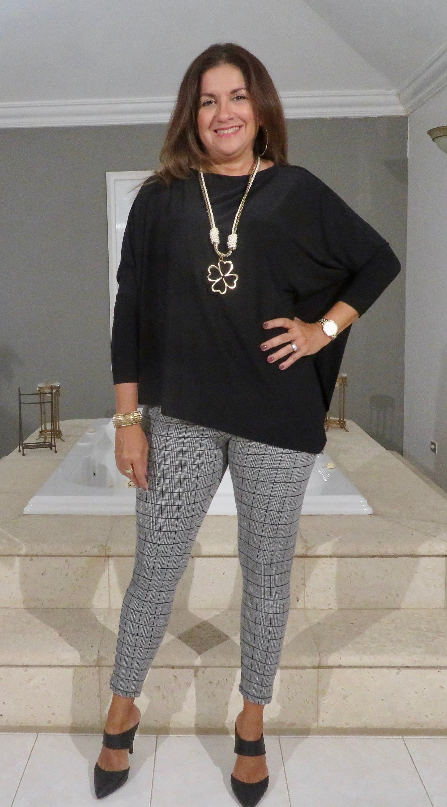 Jersey tunic, your favorite blouse! Professional, casual or whatever you want, this is your choice.