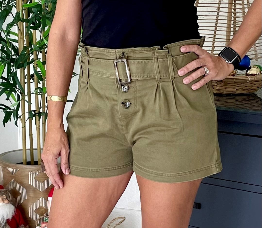 Denim short throw a comfy top and you are ready to have fun.