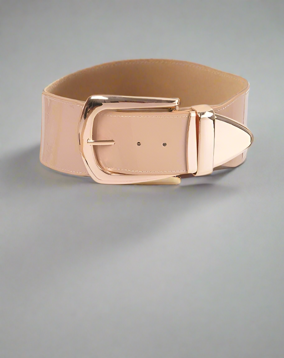 Big Buckle Belt to define your waist.