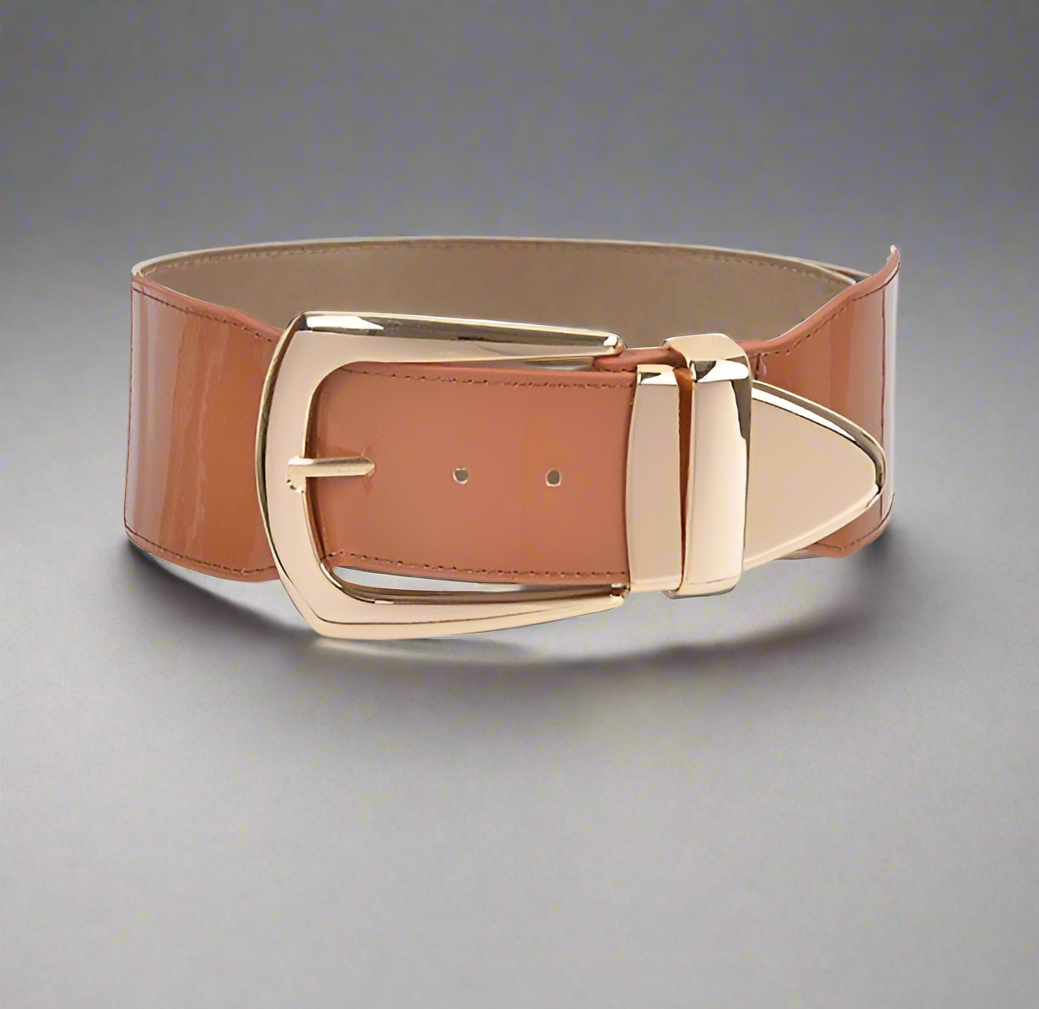 Big Buckle Belt to define your waist.